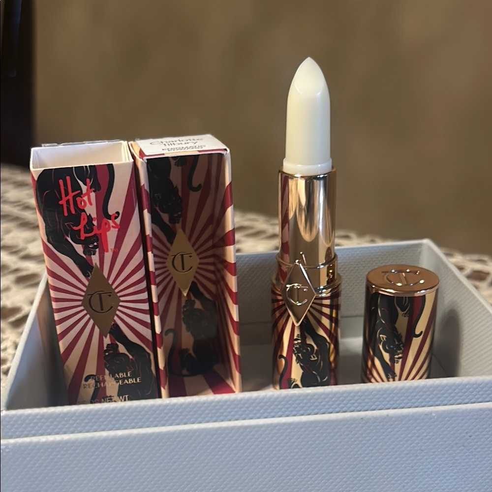 Charlotte Tilbury Hot Lips Lipstick in Enigmatic Edward